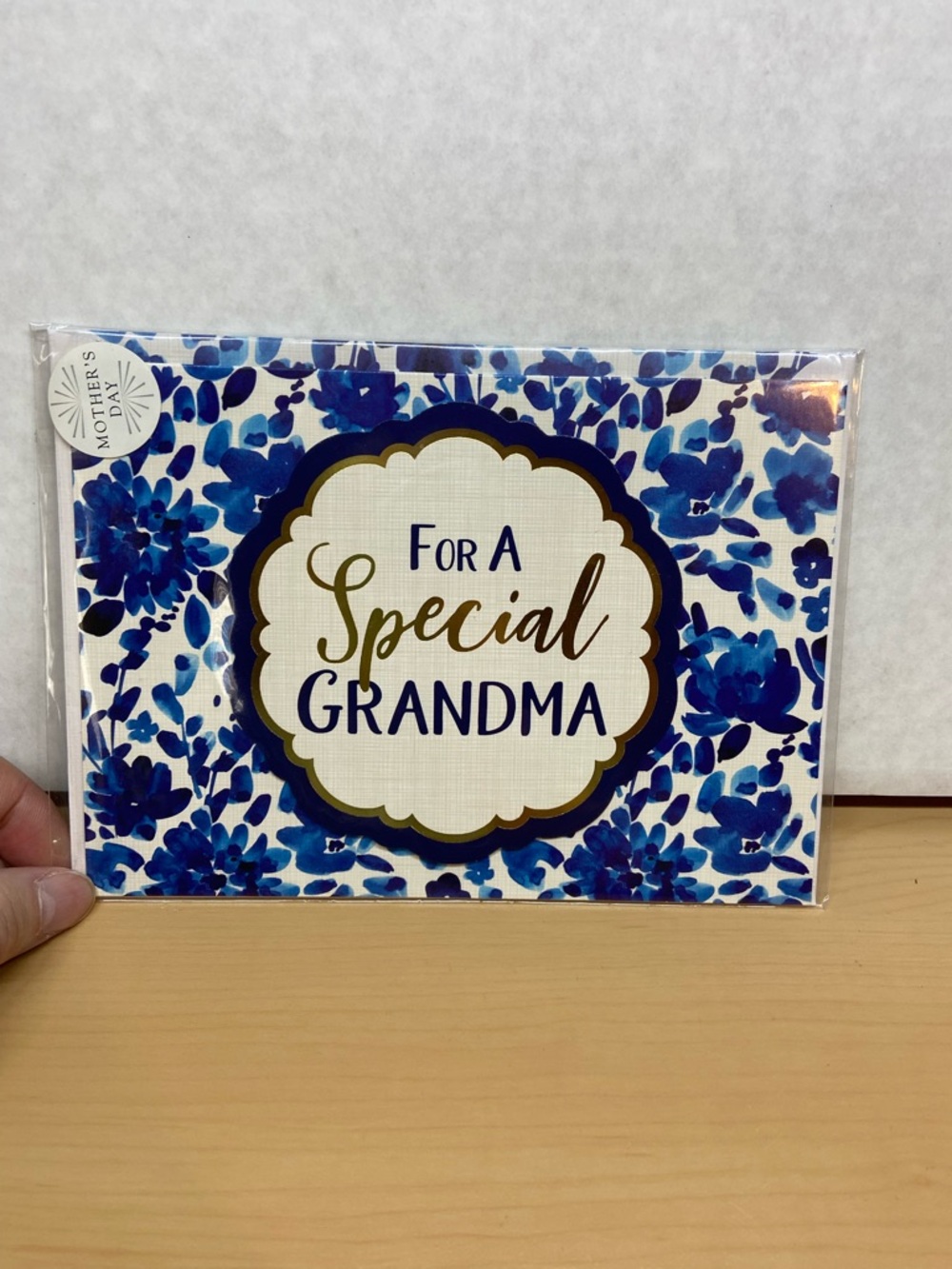 Special Grandma Floral Mother’s Day Greeting Card - Blue